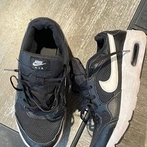 Nike Black Athletic Shoes